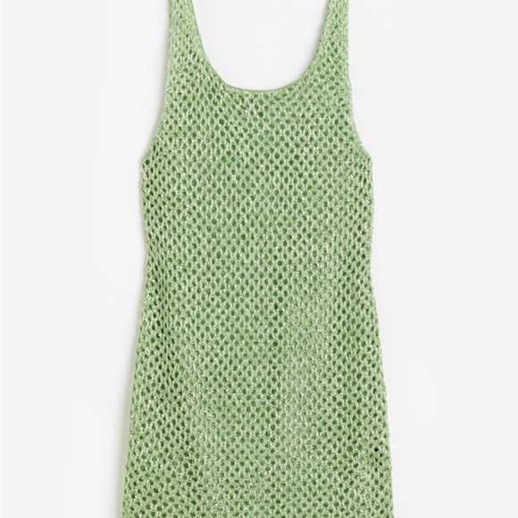 Green shiny dress size medium - Picture 2 of 13